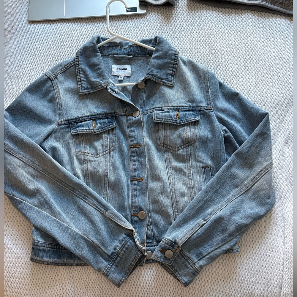 Light wash boxy jean jacket